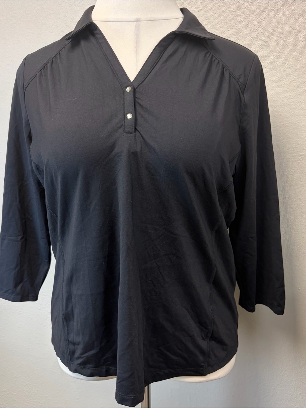 Chico's Black Three-Quarter Sleeve Golf Polo